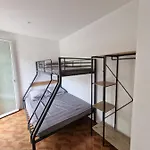 Maison Ping ,en Face Des Arènes