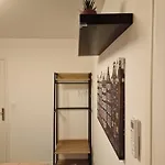 Maison Ping ,en Face Des Arenes *