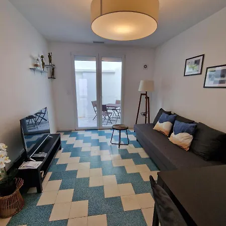 Appartement Maison Ping ,en Face Des Arenes