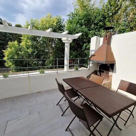 Apartment Maison Ping ,en Face Des Arenes