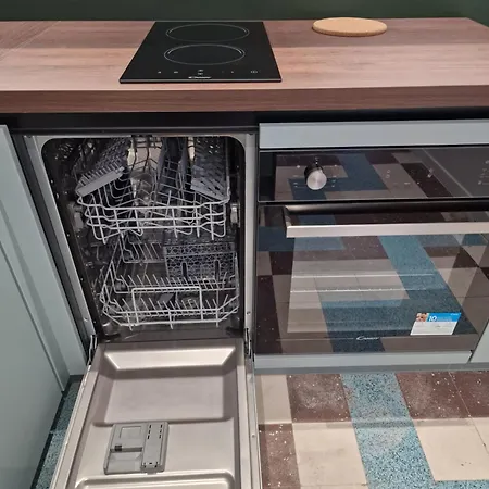 Maison Ping ,en Face Des Arenes Béziers