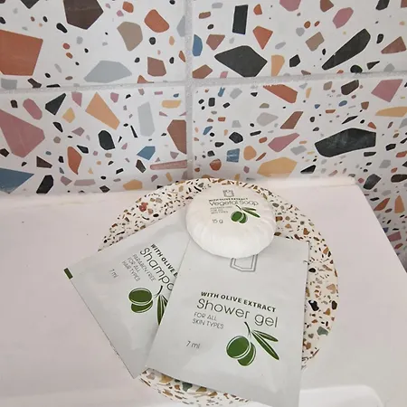 Maison Ping ,en Face Des Arenes Appartement