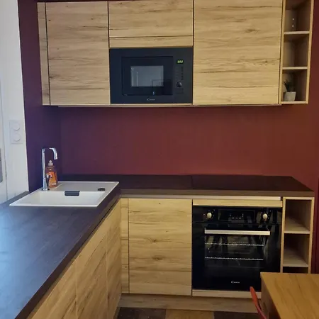 Appartement Maison Ping ,en Face Des Arenes Béziers