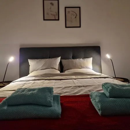 Maison Ping ,en Face Des Arenes Béziers