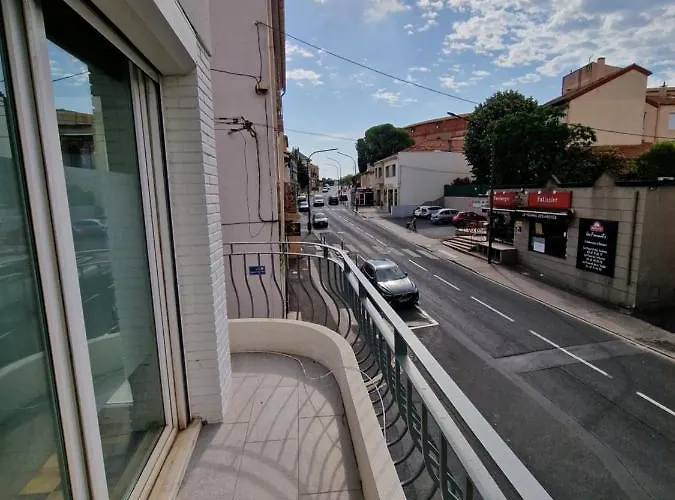 Maison Ping ,en Face Des Arenes Apartamento *